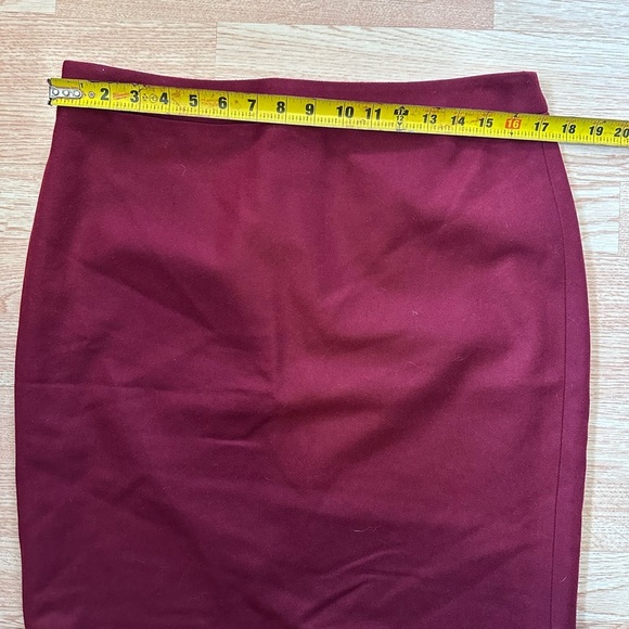 Elegant Burgundy Skirt J Crew The‎ Pencil Skirt Size 12 NWT - Picture 3 of 5